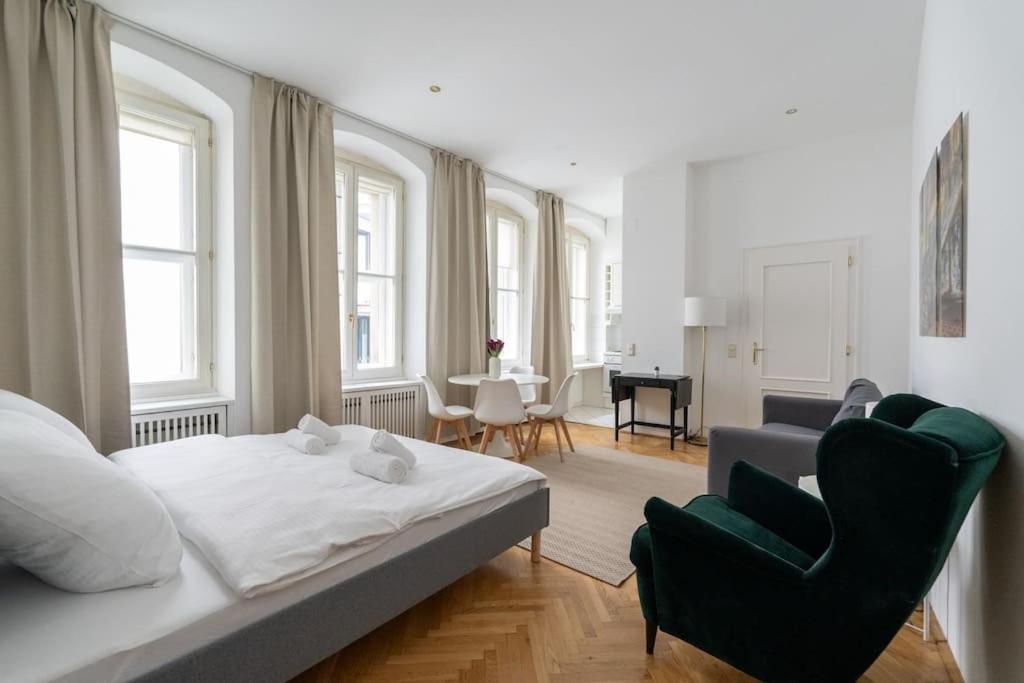 Historic Heart Apartment Wien Exteriör bild